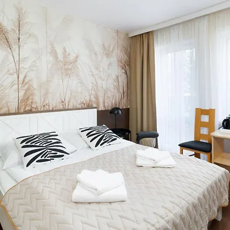 ベッド・アンド・ブレックファスト Celina 3*