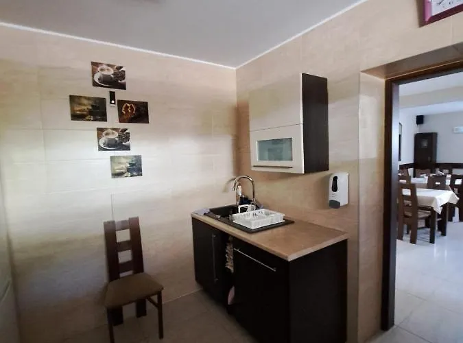 Celina לינה וארוחת בוקר קרפאז'