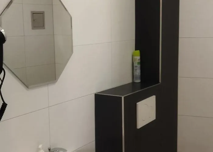 Celina לינה וארוחת בוקר